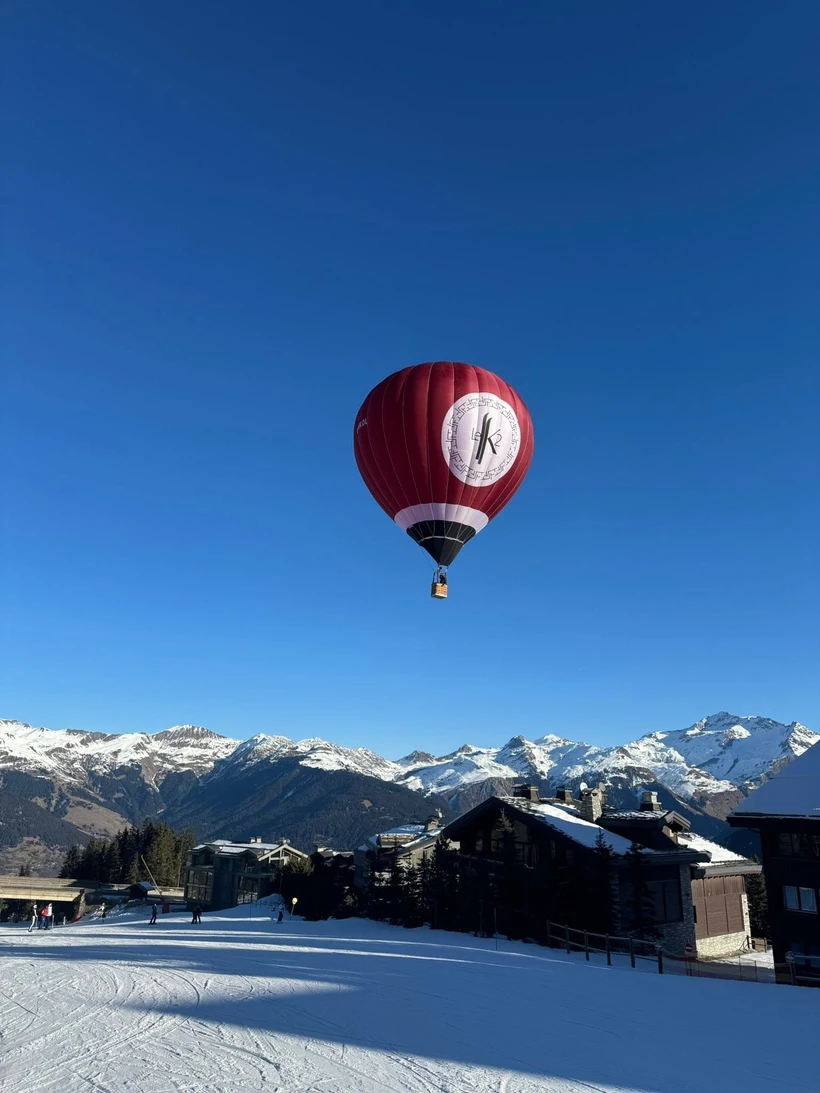 Montgolfiere Volcans Montgolfiere A Puy De Dome Montgolfiere Courchevel