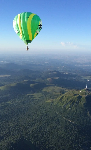 Montgolfiere Volcans Montgolfiere A Puy De Dome Montgolfiere