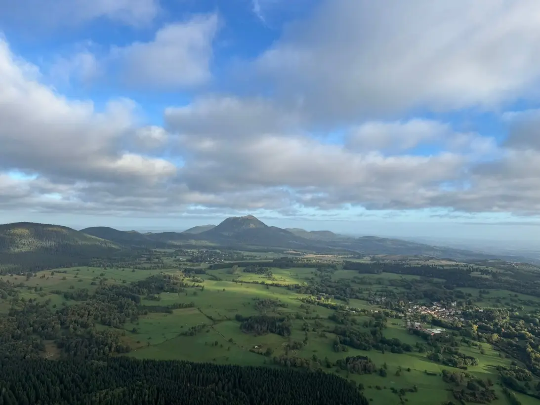Montgolfiere Volcans Montgolfiere A Puy De Dome Vol Montgolfiere Souvenir129