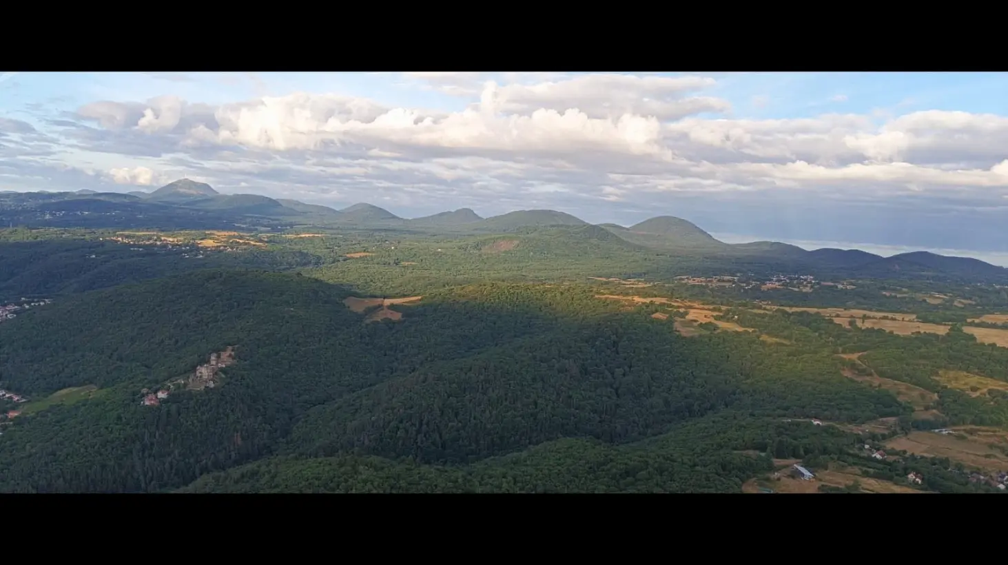 Montgolfiere Volcans Montgolfiere A Puy De Dome Vol Montgolfiere Souvenir158
