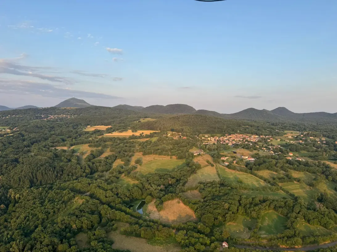 Montgolfiere Volcans Montgolfiere A Puy De Dome Vol Montgolfiere Souvenir167