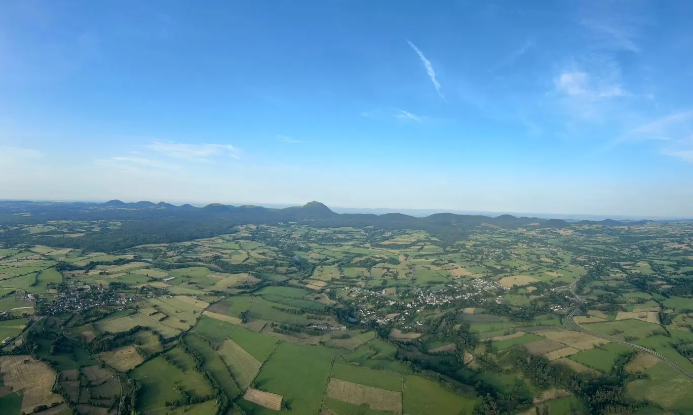 Montgolfiere Volcans Montgolfiere A Puy De Dome Vol Montgolfiere Souvenir177