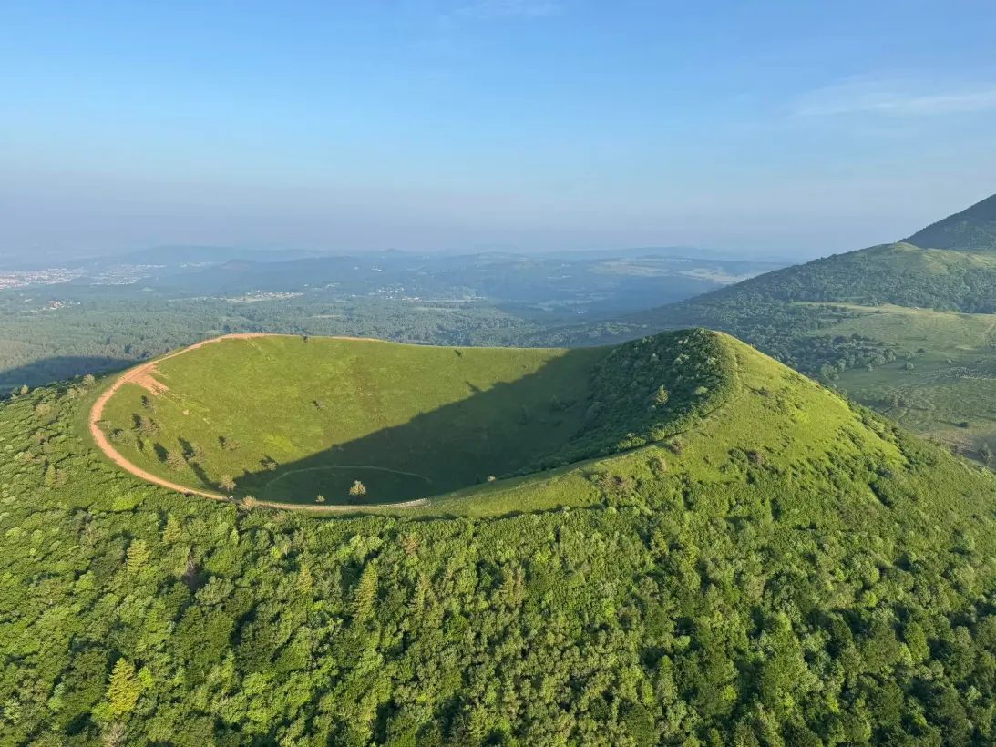 Montgolfiere Volcans Montgolfiere A Puy De Dome Vol Montgolfiere Souvenir201