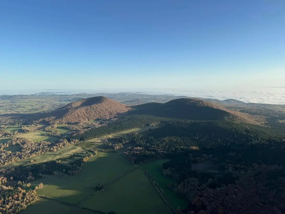 Montgolfiere Volcans Montgolfiere A Puy De Dome Vol Montgolfiere Souvenir204