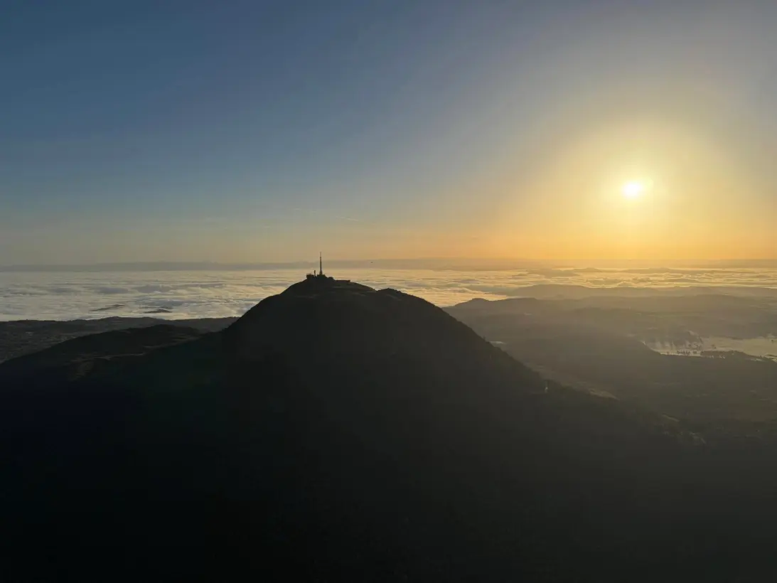 Montgolfiere Volcans Montgolfiere A Puy De Dome Vol Montgolfiere Souvenir206