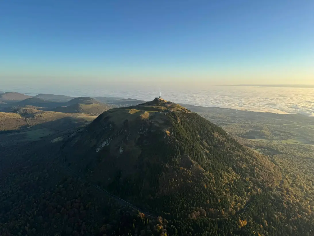Montgolfiere Volcans Montgolfiere A Puy De Dome Vol Montgolfiere Souvenir213