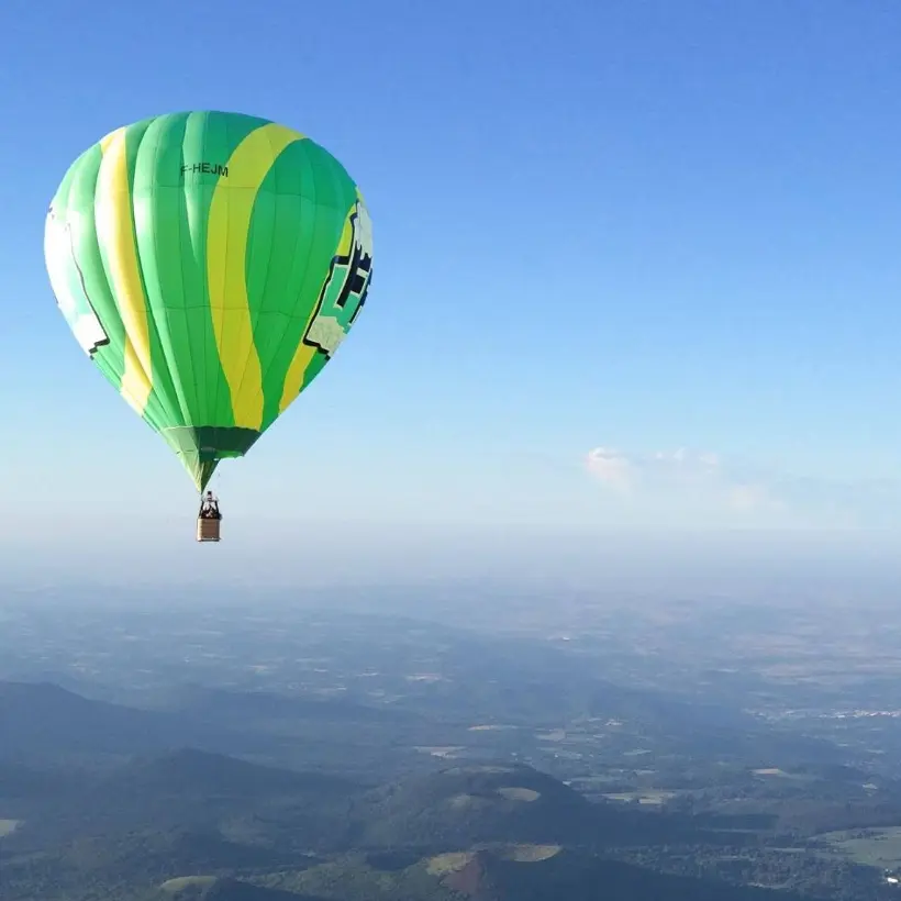 Montgolfiere Volcans Montgolfiere A Puy De Dome Vol Montgolfiere Souvenir43