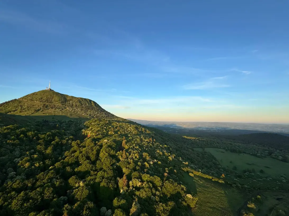 Montgolfiere Volcans Montgolfiere A Puy De Dome Vol Montgolfiere Souvenir48