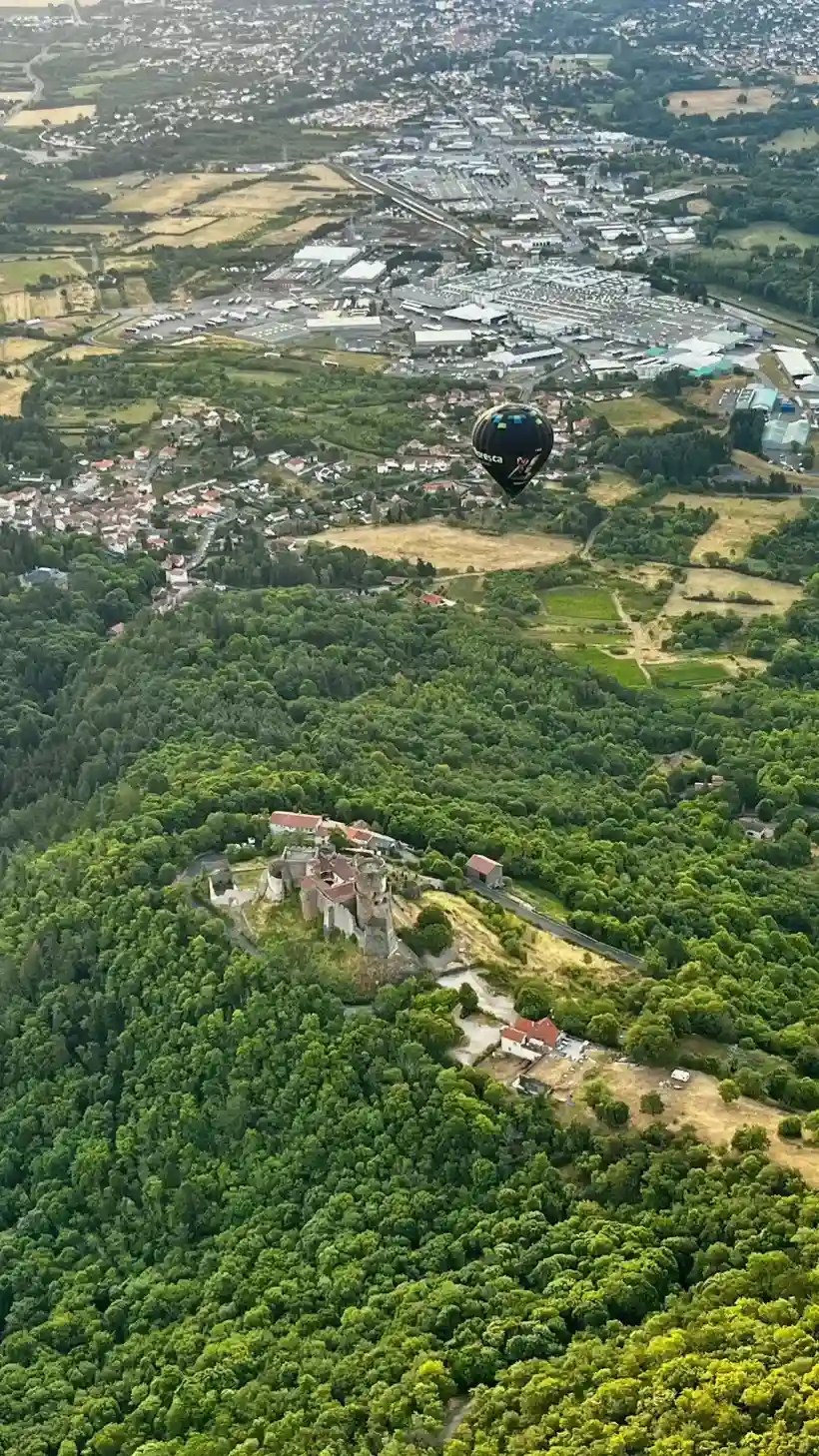 Montgolfiere Volcans Montgolfiere A Puy De Dome Image 5